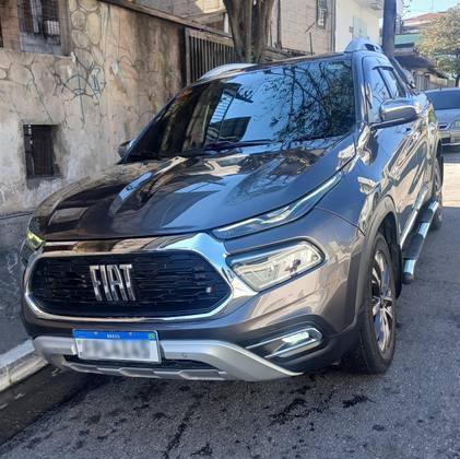 FIAT TORO 2.0 16V TURBO DIESEL RANCH 4WD AT9 FIAT TORO 2.0 16V TURBO DIESEL RANCH 4WD AT9
